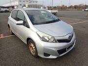 2011 TOYOTA VITZ F