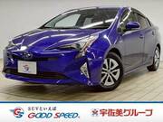 2017 TOYOTA PRIUS