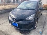 2015 TOYOTA VITZ F