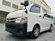 2010 TOYOTA HIACE VAN DX