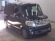 2017 HONDA N-BOX CUSTOM