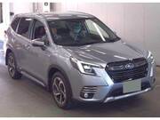 2022 SUBARU FORESTER