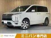 2019 MITSUBISHI DELICA D5