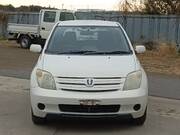 2002 TOYOTA IST 1.3F