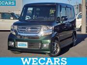 2017 HONDA N-BOX CUSTOM