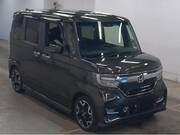 2018 HONDA N-BOX CUSTOM