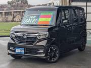 2018 HONDA N-BOX CUSTOM