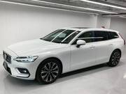 2024 VOLVO V60