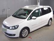2013 VOLKSWAGEN GOLF TOURAN