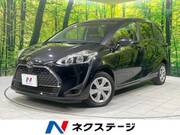 2019 TOYOTA SIENTA X