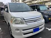 2006 TOYOTA NOAH