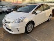 2012 TOYOTA PRIUS ALPHA G