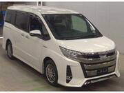 2019 TOYOTA NOAH