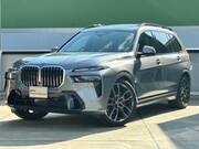 2025 BMW X7