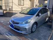 2012 TOYOTA PRIUS ALPHA G