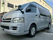 2010 TOYOTA HIACE COMMUTER