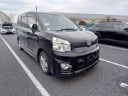 2013 TOYOTA VOXY