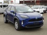 2022 TOYOTA YARIS CROSS