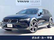 2019 VOLVO V60