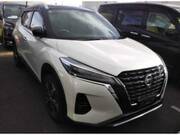 2021 NISSAN KICKS