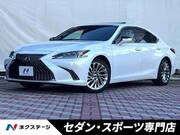 2019 LEXUS ES