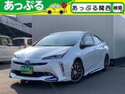 2019 TOYOTA PRIUS