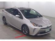 2019 TOYOTA PRIUS
