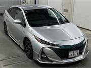 2017 TOYOTA PRIUS PHV