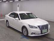 2016 TOYOTA CROWN HYBRID
