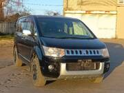 2011 MITSUBISHI DELICA D5