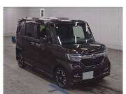 2017 HONDA N-BOX CUSTOM