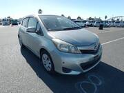 2011 TOYOTA VITZ U