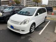 2005 TOYOTA ISIS PLATANA