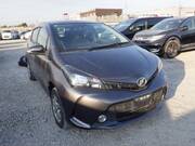 2015 TOYOTA VITZ F