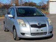 2005 TOYOTA VITZ F