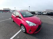 2017 TOYOTA VITZ U