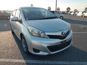 2013 TOYOTA VITZ F