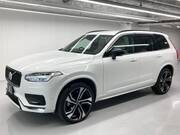 2022 VOLVO XC90