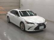 2018 LEXUS ES