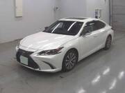 2019 LEXUS ES