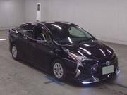 2016 TOYOTA PRIUS S