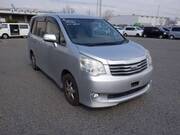 2013 TOYOTA NOAH X SMART EDITION