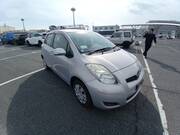 2010 TOYOTA VITZ