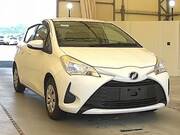 2019 TOYOTA VITZ F