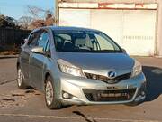 2011 TOYOTA VITZ U