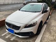 2015 VOLVO V40