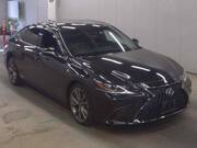 2019 LEXUS ES