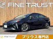 2019 TOYOTA PRIUS