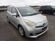 2010 TOYOTA RACTIS G