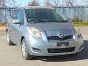 2009 TOYOTA VITZ F